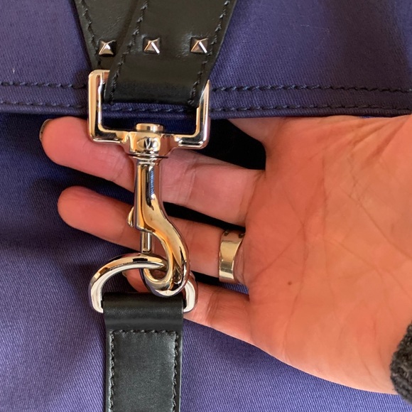 SALE🔥Authentic VALENTINO GARAVANI Canvas/leather flap large backpack/laptop - Picture 8 of 17